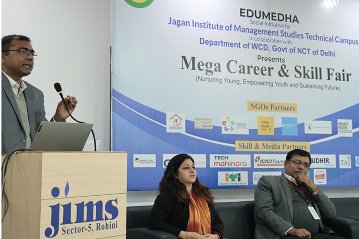 Edumedha organizes inaugural Career and Skill Fair for underprivileged students